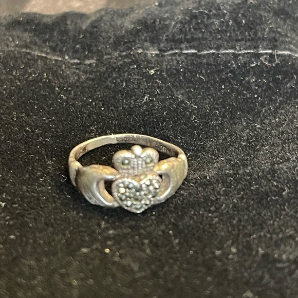 Source Unknown Jewelry - Silver Marcasite Claddagh Ring Size 5